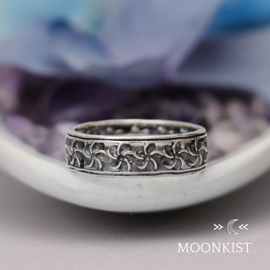 Narrow Periwinkle Flower Wedding Band | Moonkist Designs | Moonkist Designs