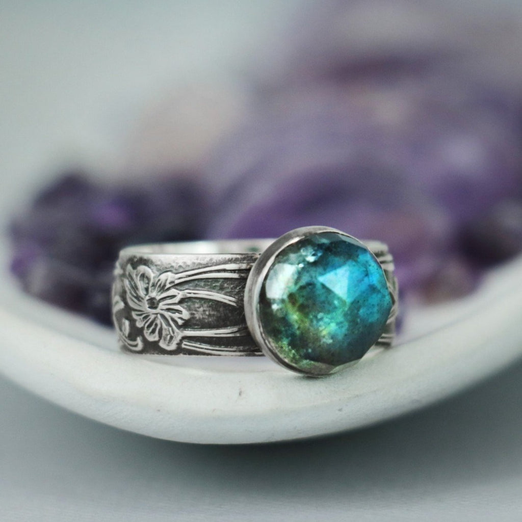 Elegant Art Nouveau Silver Floral Labradorite Ring | Moonkist Designs