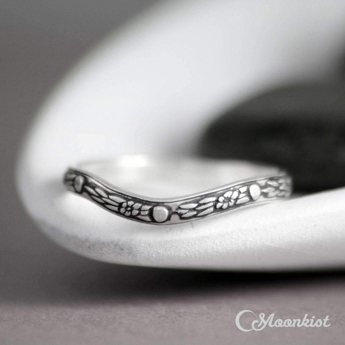 Vintage silver wedding new arrivals bands